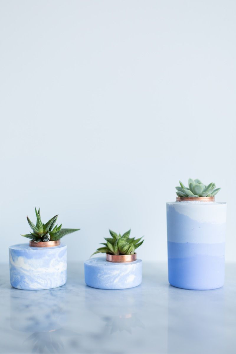 pot de fleurs beton idée DIY bricolage facile effet marbré