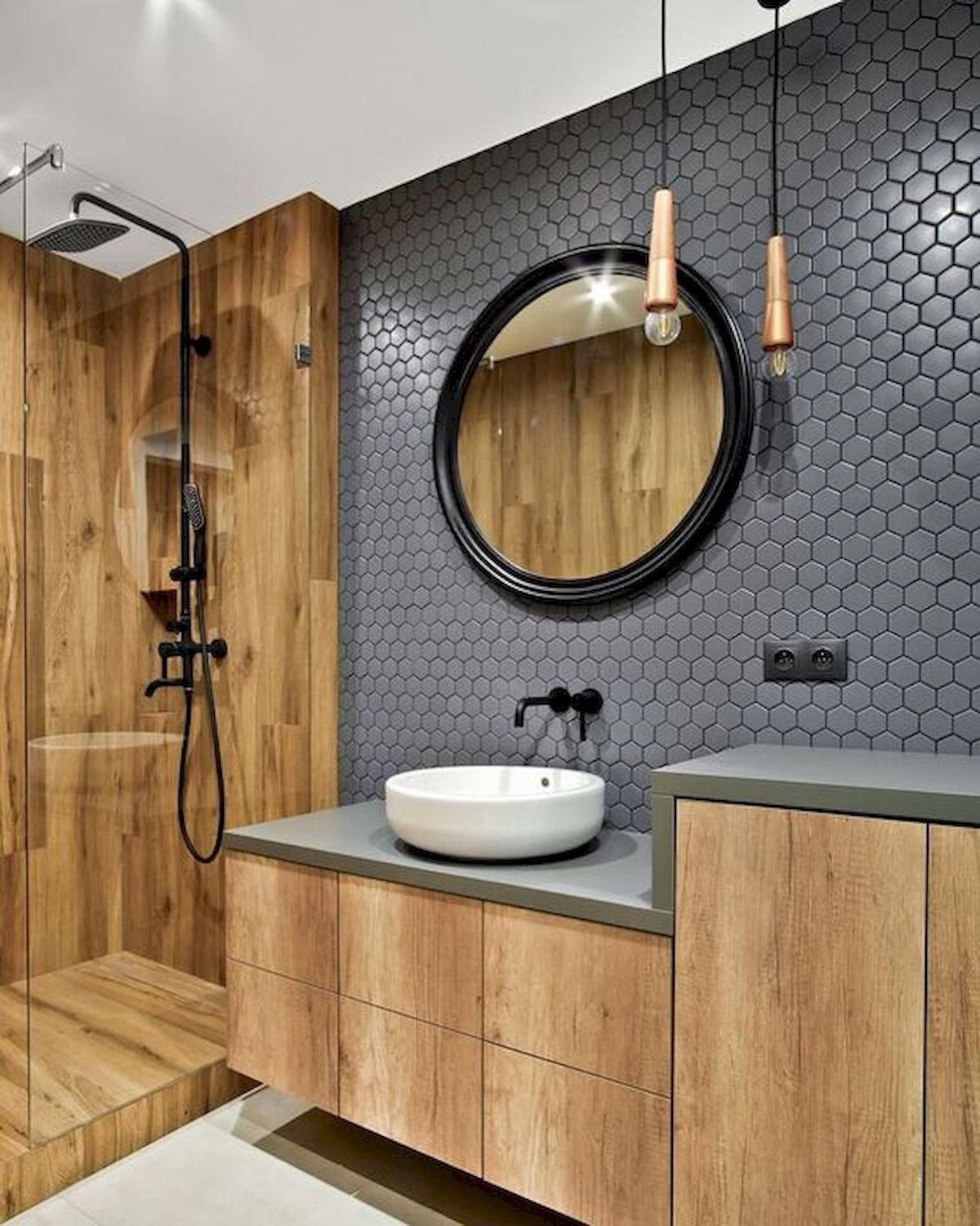 salle de bain bois clair et gris suspensions design