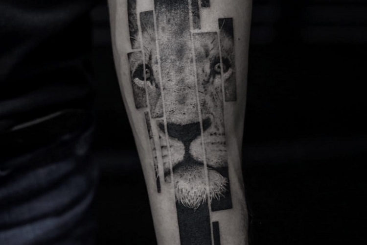 Tatouage avant-bras homme - motifs et styles variés