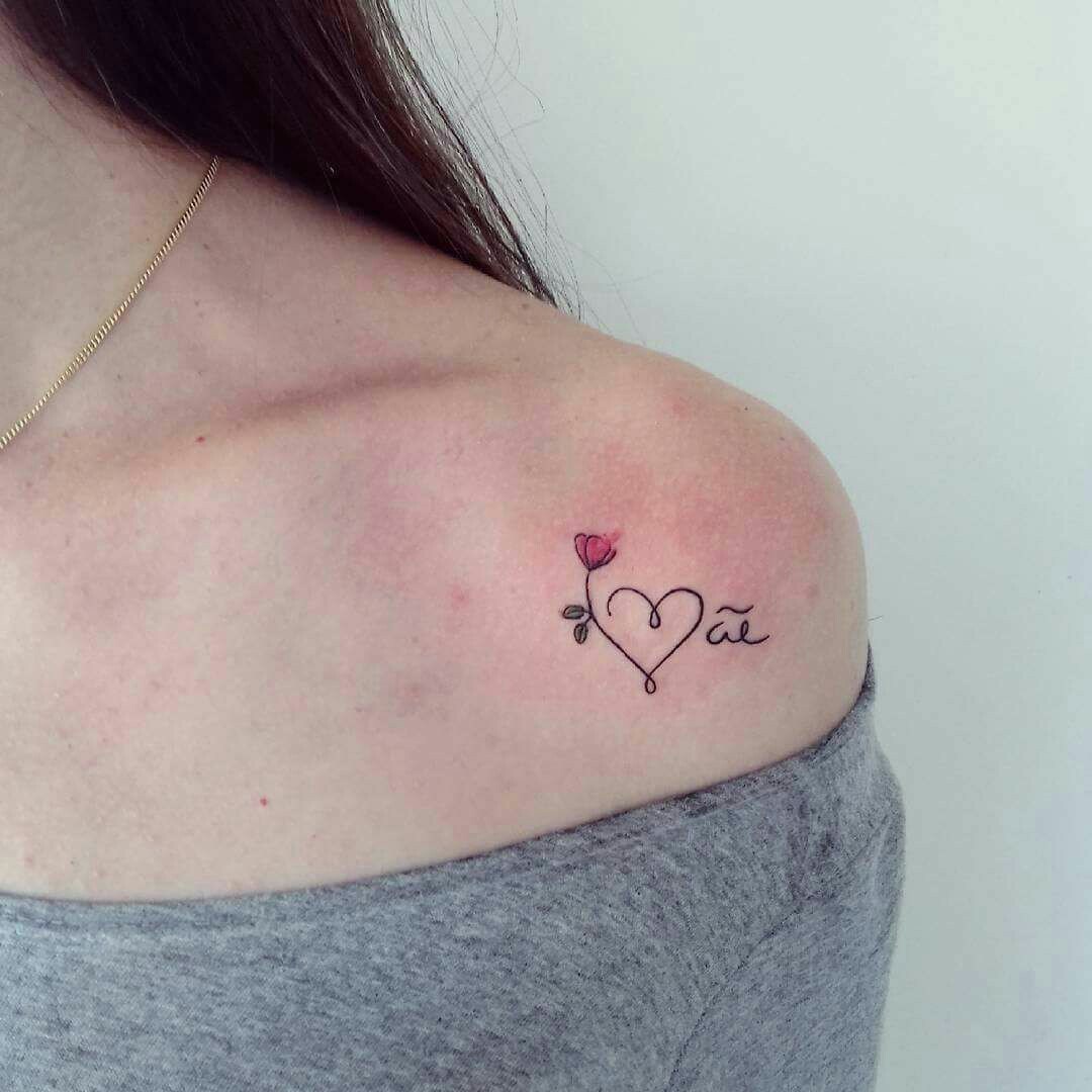 tatouage épaule amour rose petit inkage discret femme