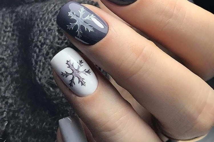 Ongle en gel hiver : les couleurs et les motifs à privilégier cette année
