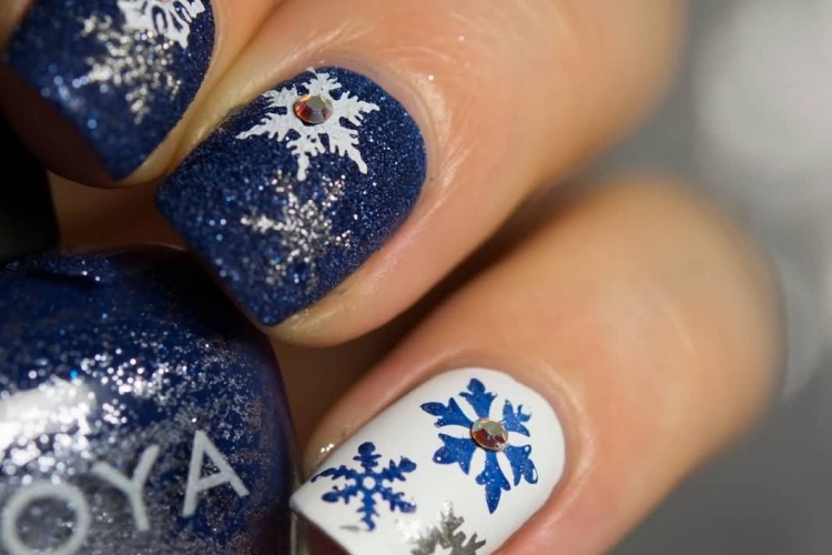 Ongle en gel hiver : les couleurs et les motifs à privilégier cette année