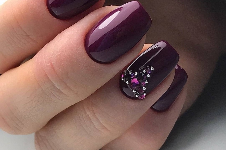 Ongle en gel hiver : les couleurs et les motifs à privilégier cette année