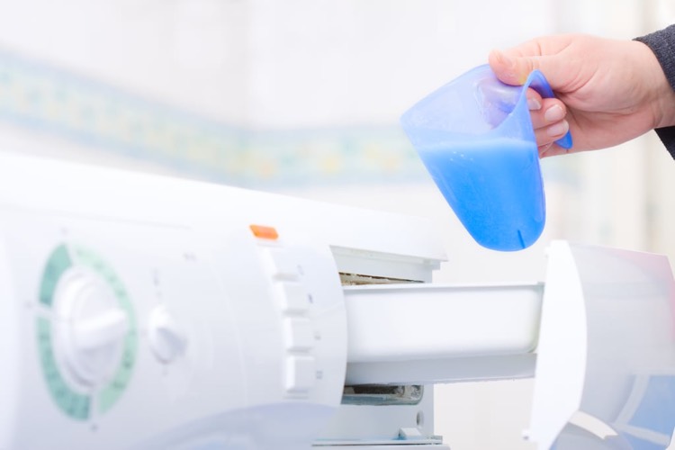 lessive liquide vs lessive en poudre laquelle choisir pour son bébé