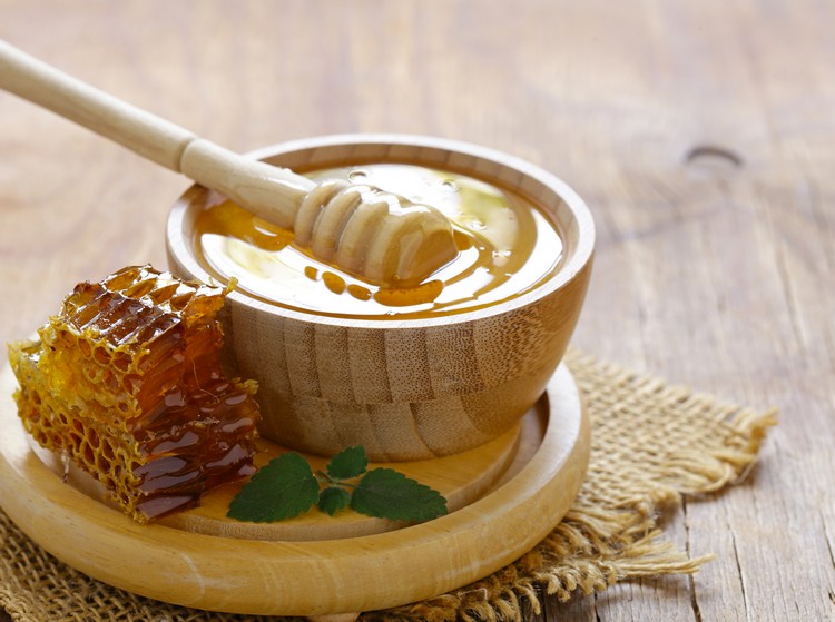 miel ingrédient naturel lèvres gercées remède miracle