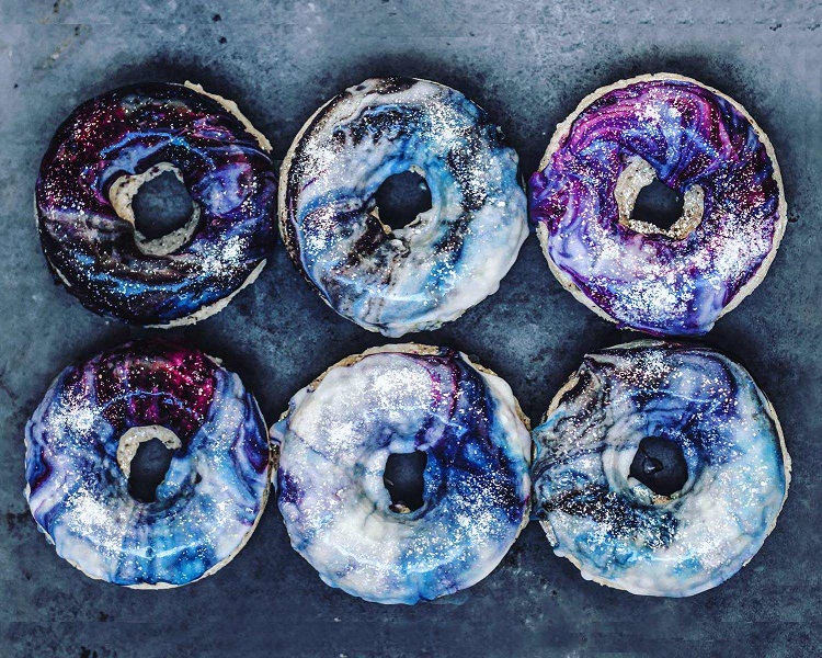 galaxy donuts glaçage galactique desserts cosmiques gateau galaxy facile