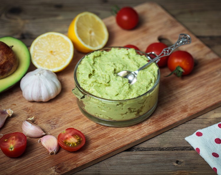 recettes avec spiruline super aliment sain guacamole rapide algue verte