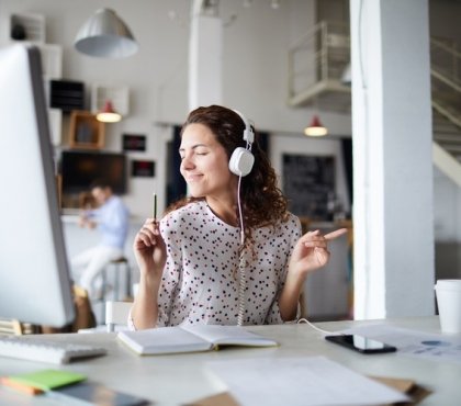 travailler écouter musique bonne ou mauvaise idée