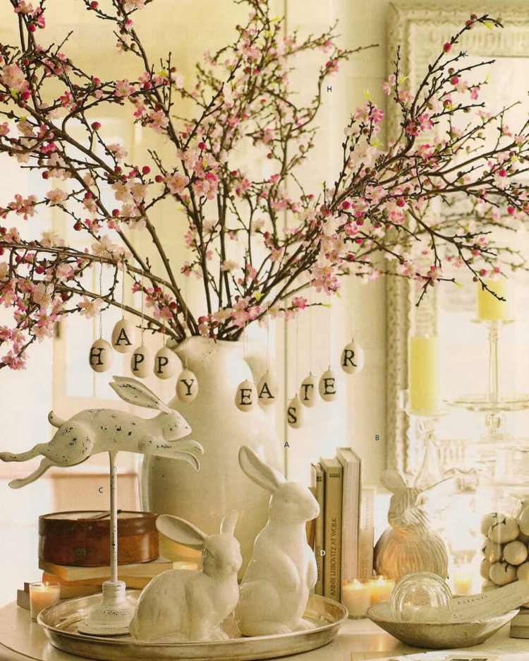 branches fleuries printemps deco paques figurines lapins ceramique