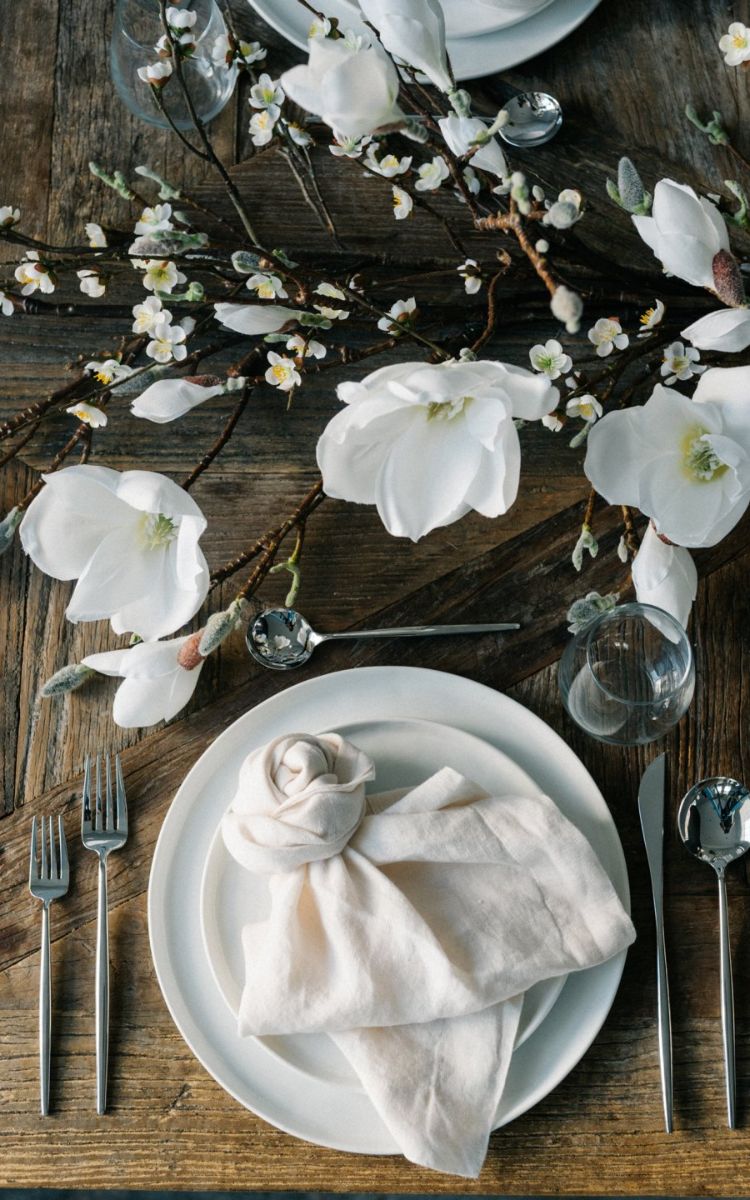 chemin de table naturel déco festive pâques branches de magnolia