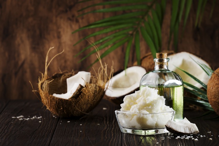 huile de noix de coco top usages santé produit indispensable