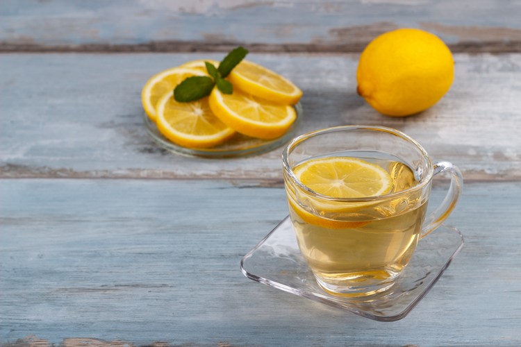 citron detox peau boire eau citronnée le matin