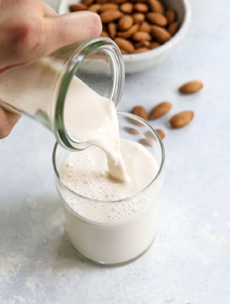 lait végétal aux amandes noix de coco pour abaisser sa glycémie naturellement