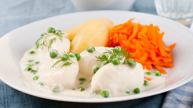 boulettes scandinaves de poisson sauce béchamel et pommes de terre recette festive noël scandinave