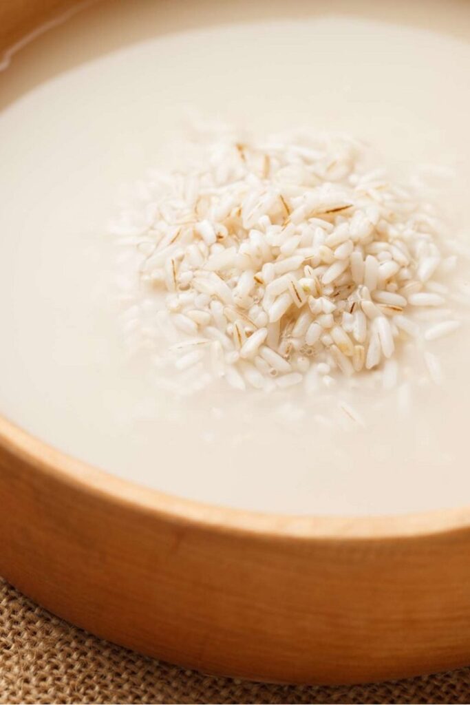 que faire avec l'eau de cuisson du riz quels sont les bienfaits de l'eau de riz visage peau santé