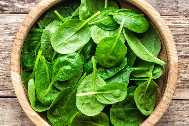 aliments riches en acide folique légumes feuilles vertes
