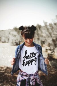 coiffure avec frange space buns comment se coiffer en été