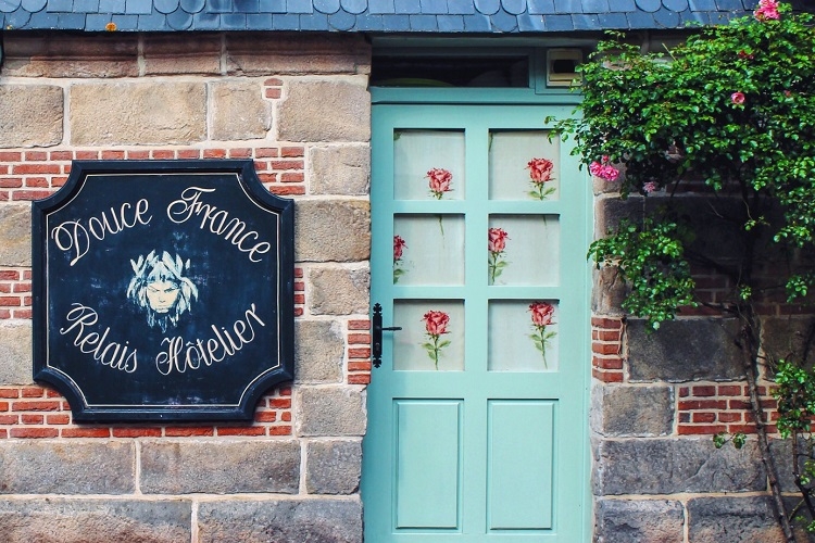Peinture porte entrée pour une maison sans pareil