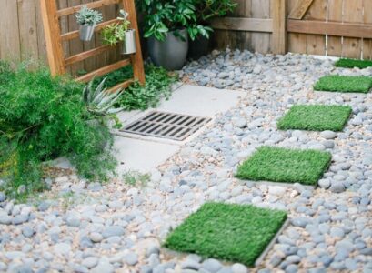 deco de jardin a faire soi meme pas japonais dalles beton gazon synthetique