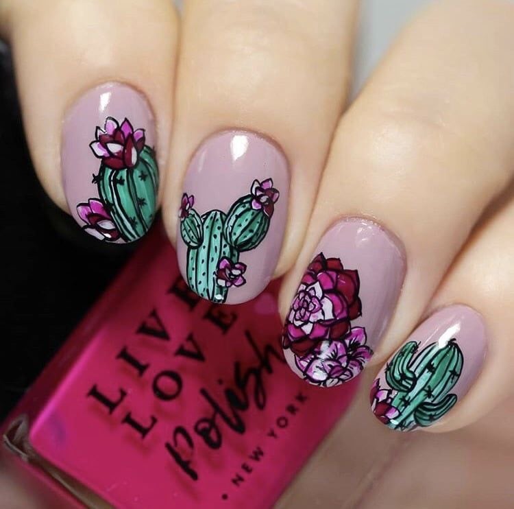 nail art cactus fleuris vernis nude ongles courts
