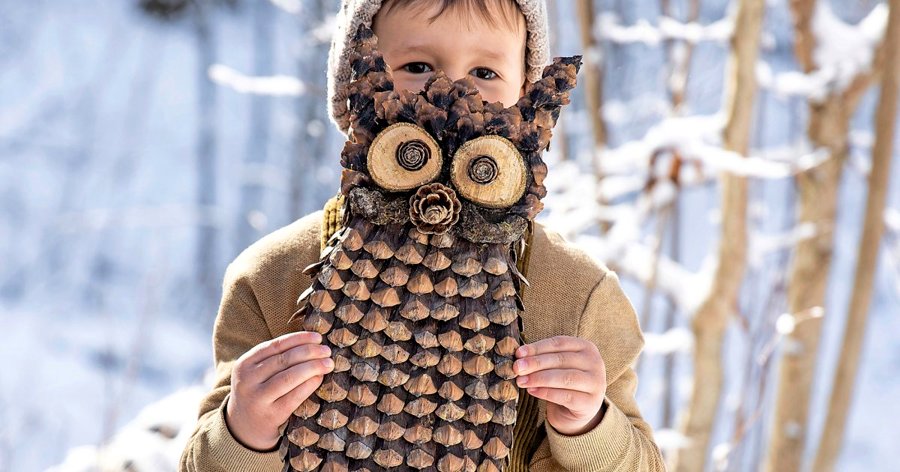 apprendre en s'amusant en faisant un bricolage pomme de pin