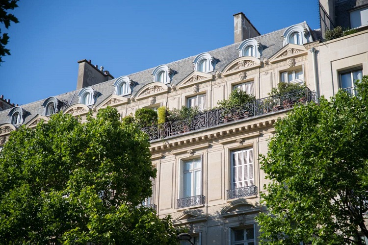 comment rénover appartement parisien pistes conseils pour le rendre tendance