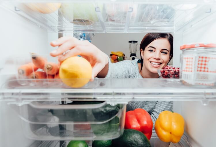 conservation des aliments jeter la nourriture périmée