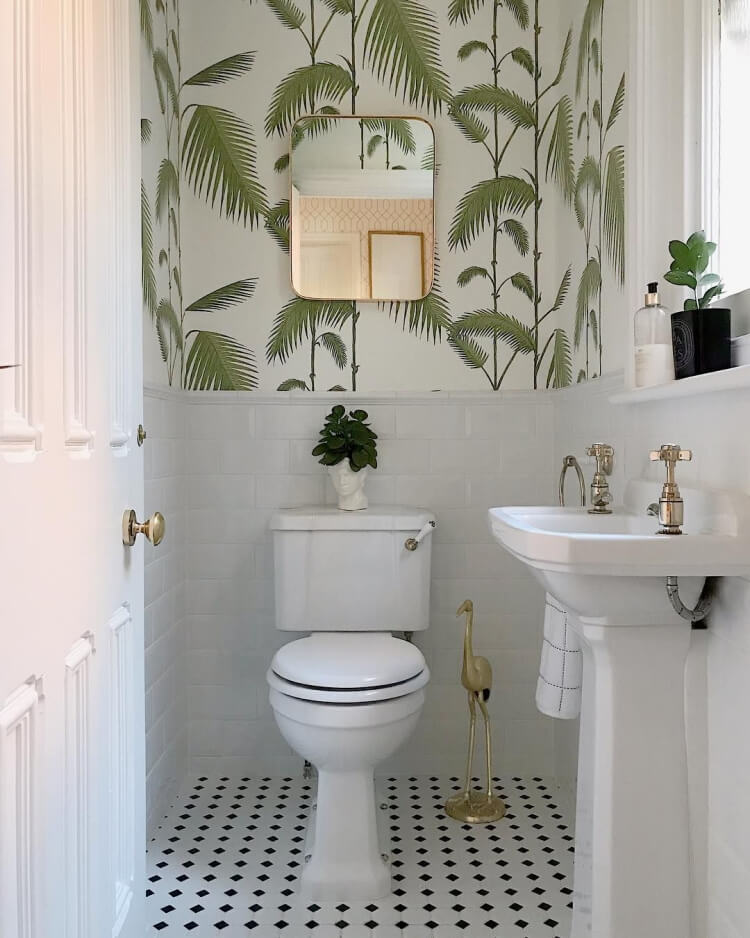 déco petites toilettes motifs floraux papier peint