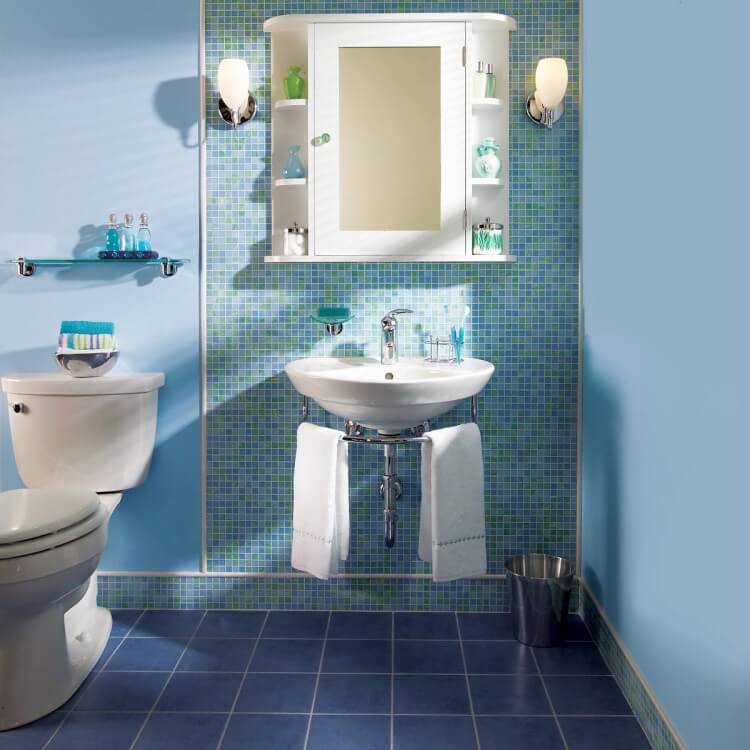 décoration petit wc nuances bleu petits carreaux