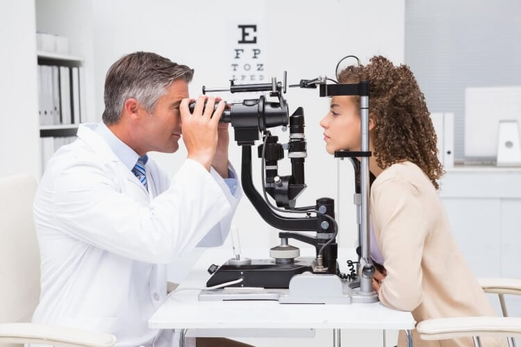 examen oculaire vieillissement oeil prévention maladies