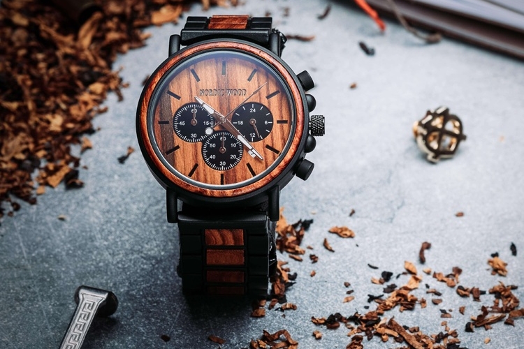 Montre en bois personnalisable votre accessoire unique