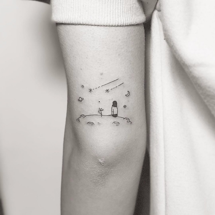 tatouage spatial lune petit prince simple délicat minimaliste