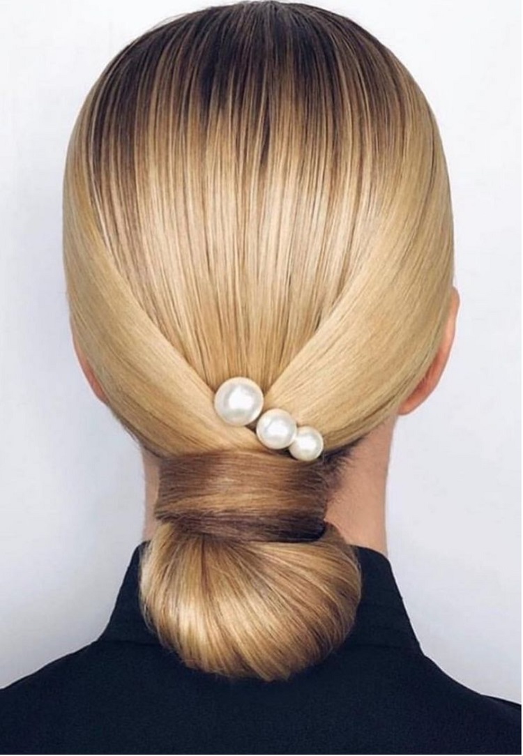 accessoire perle pour cheveux crinière longue chignon sleek