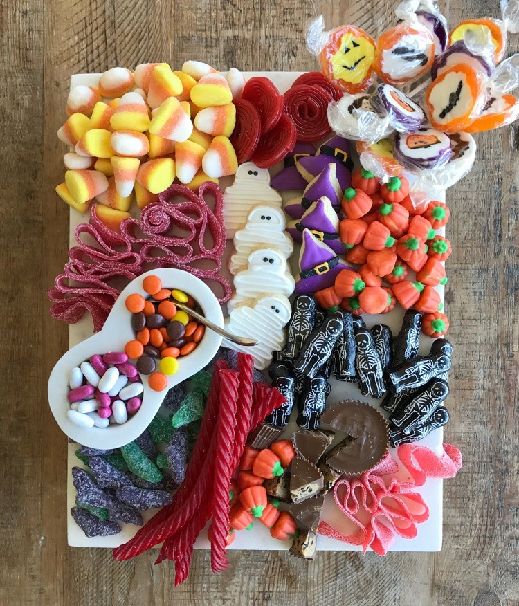 amuse bouches apéritifs halloween 2020 candy board pour enfants idées diy faciles