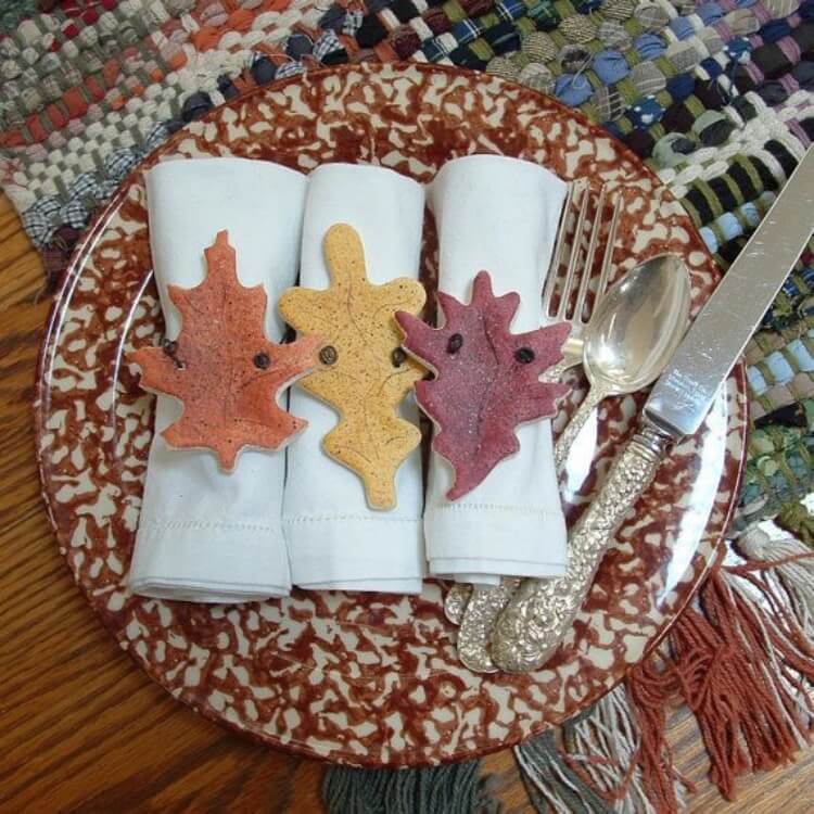 anneau serviette textile déco feuille d'automne pâte à sel