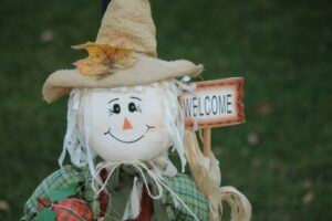 diy déco extérieure halloween fabriquer un épouvantail en textile avec rembourrure