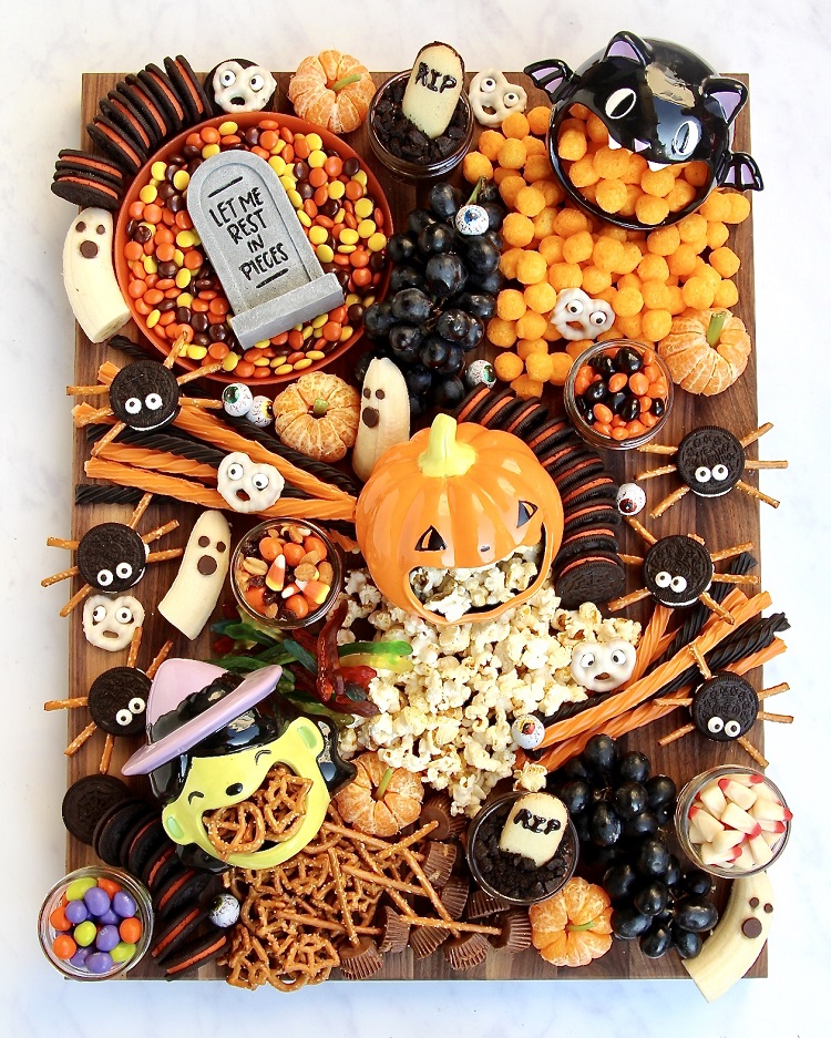 halloween candy board facile et amusant plateau bonbons halloween 2020 apéro enfants