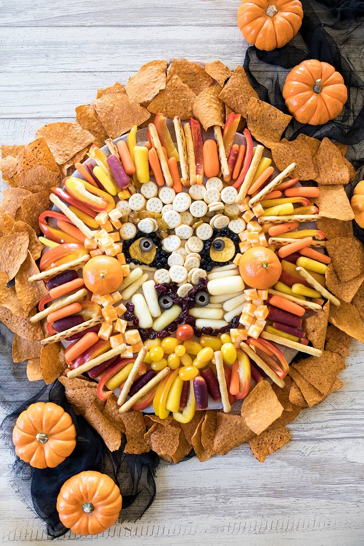lion king halloween candy board apéro halloween original enfant