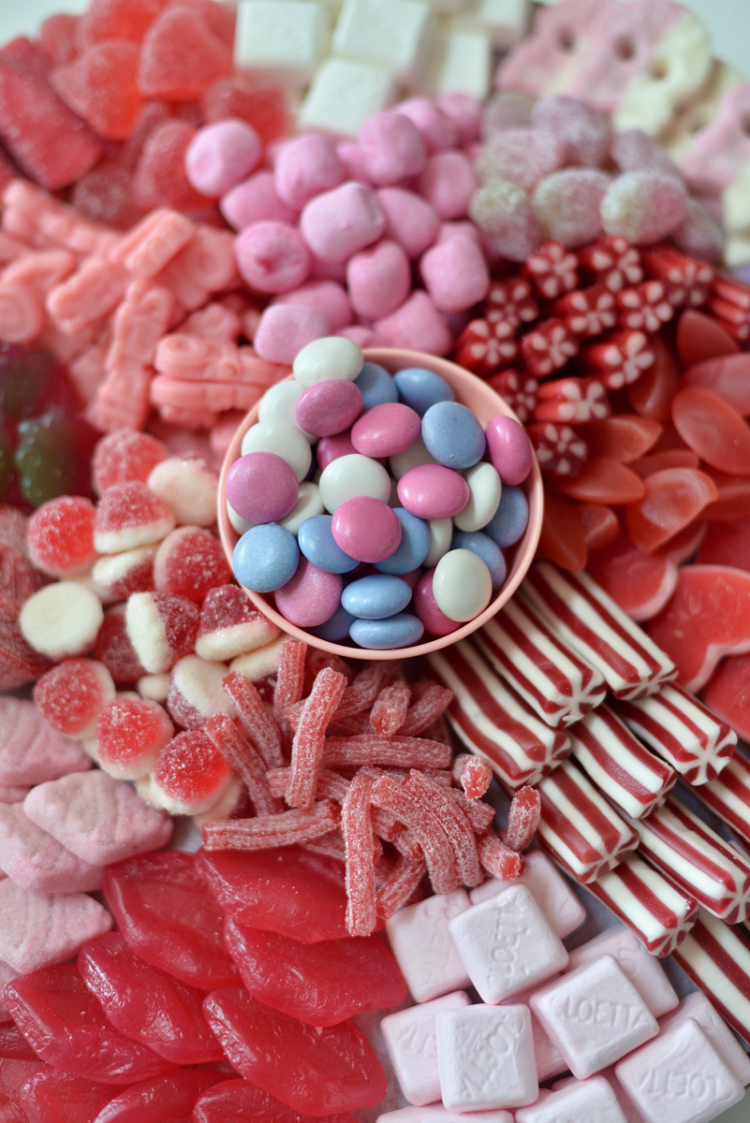 plateau gourmand bonbons halloween candy board diy pour petite fille