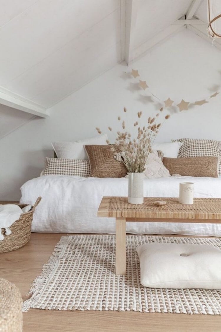 chambre blanche linge de lit blanc matières naturelles déco hygge
