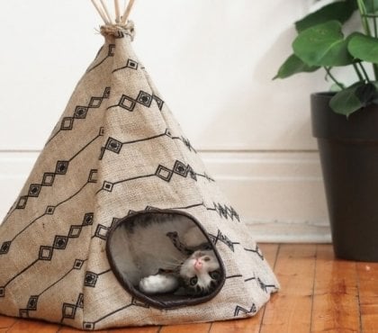 fabriquer tipi pour chat en bois textile