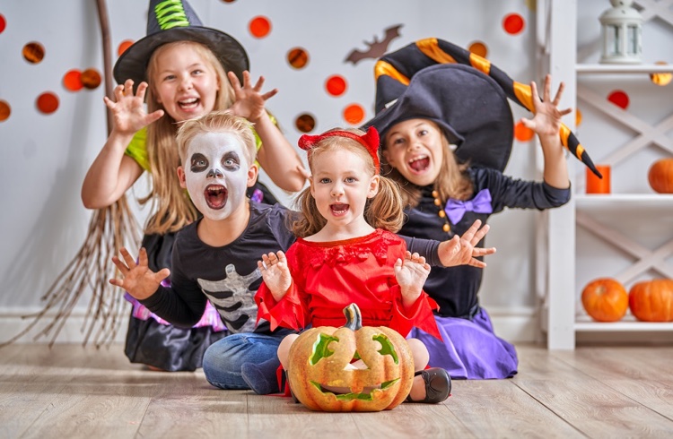 fête Halloween pour enfants concours de costumes avec prix