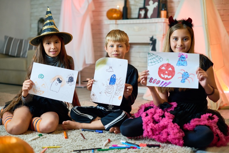 idée activités enfants fête Halloween dessins peinture