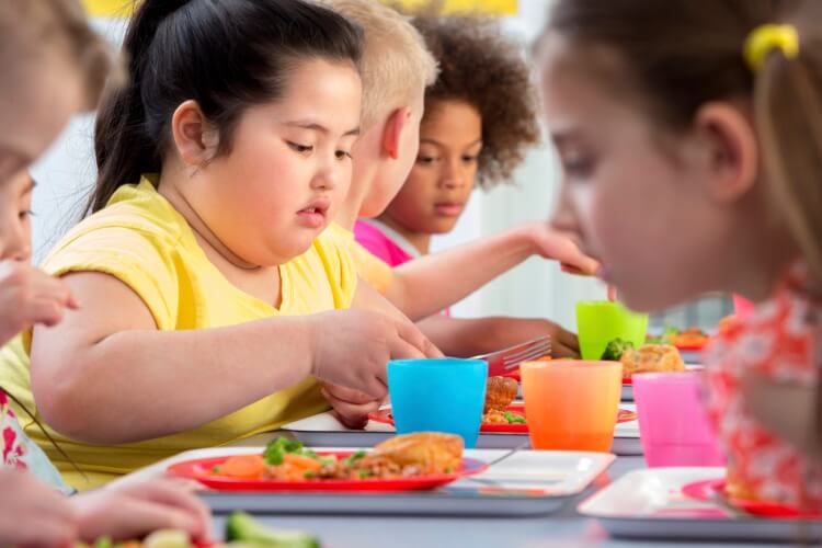 obésité infantile symptômes enfants surpoids