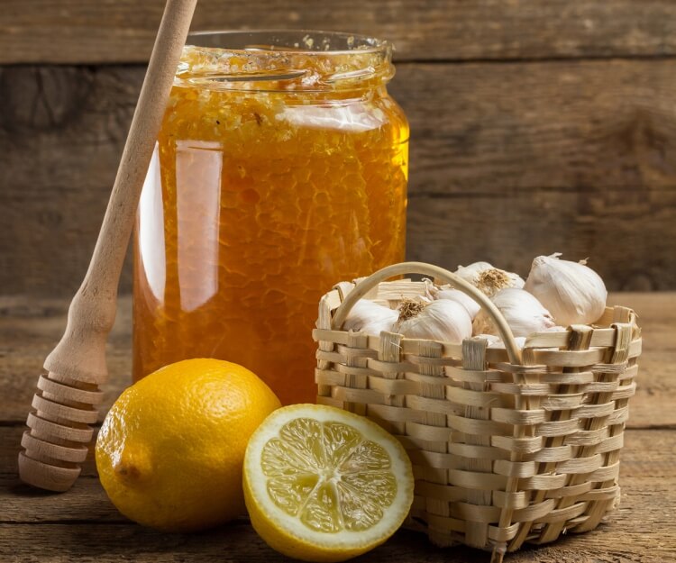 remède naturel contre la grippe miel propolis renforcer immunité
