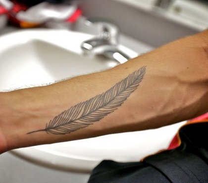 tatouage homme minimaliste avant-bras