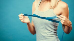 top exercices faicles femme pour muscler et grossir sa poitrine apres perte de poids