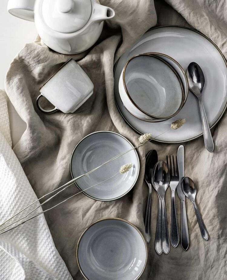 vaisselle Gladelig aspect artisanal nouveau catalogue IKEA 2021
