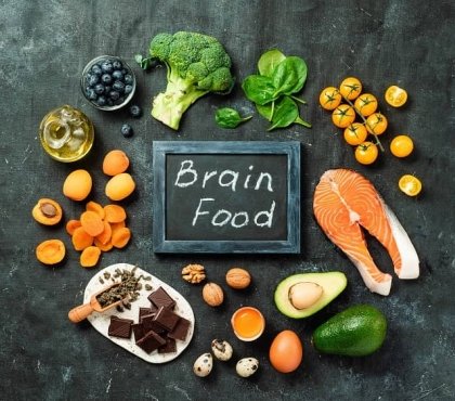 booster le cerveau alimentation quels aliments privilégier conseils nutritionnels