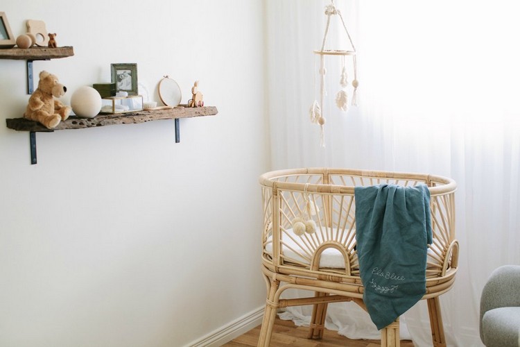 chambre bébé berceau vintage rotin et bambou naturel